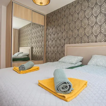 Urban Jungle Apartament Emily Білосток Екстер'єр фото